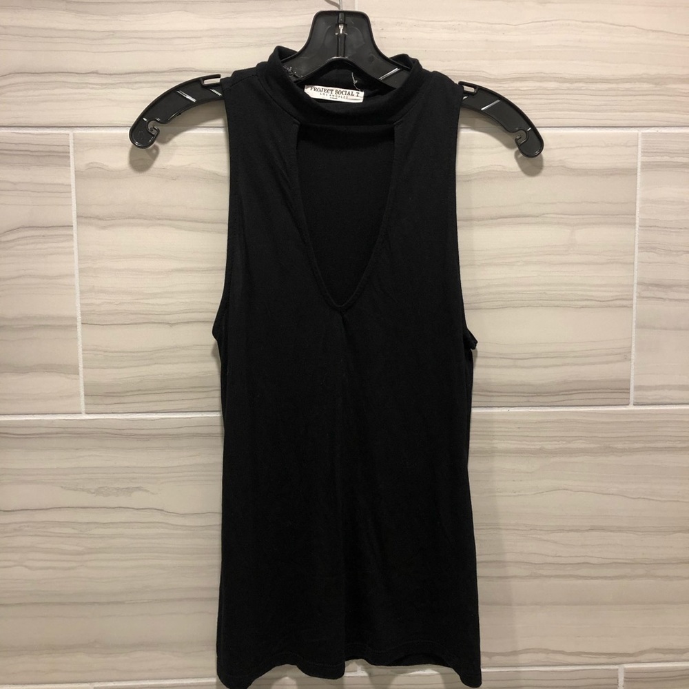Black Keyhole Tanktop